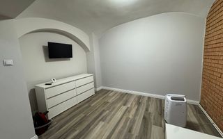 Apartament cu 2 camere, 45mp, Zona Central - Poză 4