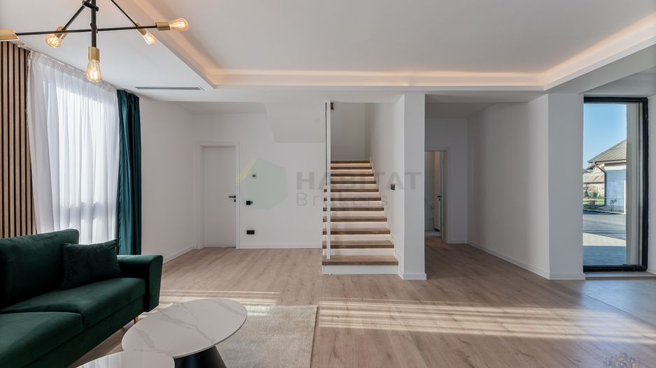 Vila Individuale de Lux în Tunari - Poză 6