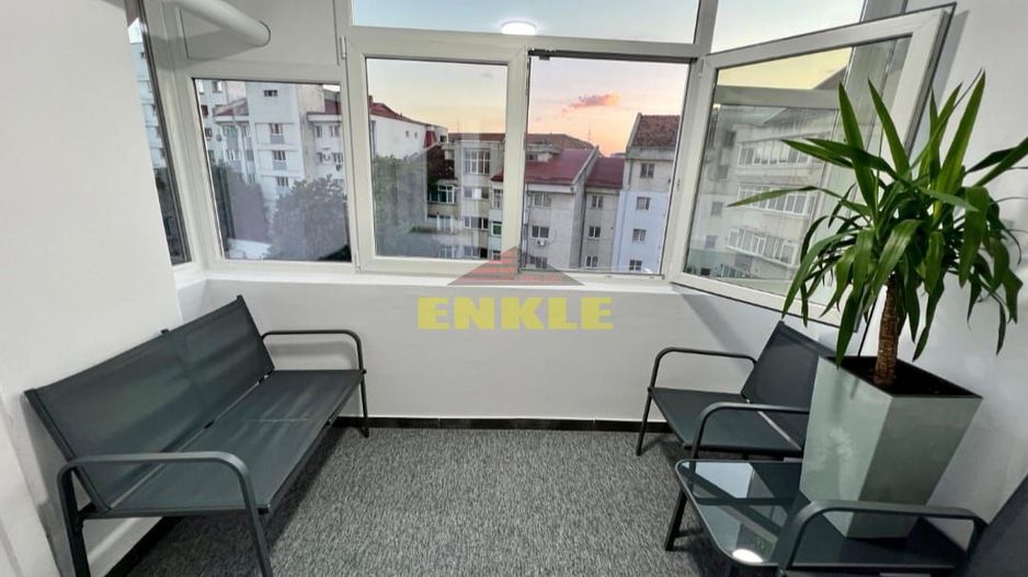 De vânzare apartament 4 camere, ultracentral – 92 mp - Poză 2