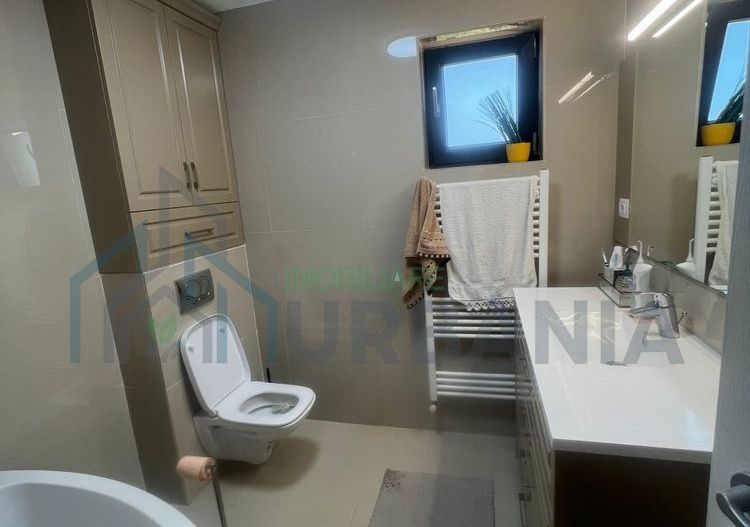 Casă de închiriat, 4 camere, Valea Lupului - Poză 7