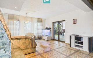 Casă individuală spațioasă, la 10 km de Timișoara - Poză 31