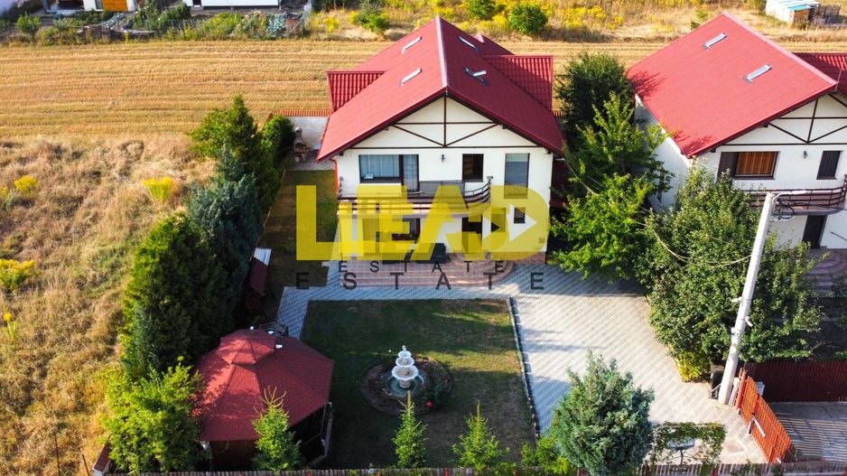 Oportunitate de achizitie vila deosebita, 250 mpu, curte 615 mp in Harman! - Poză 1