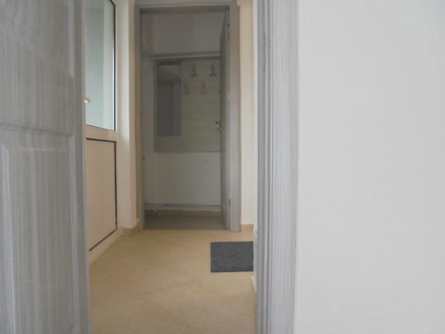 In centrul orasului! Vanzare casa renovata in Targoviste - Poză 9