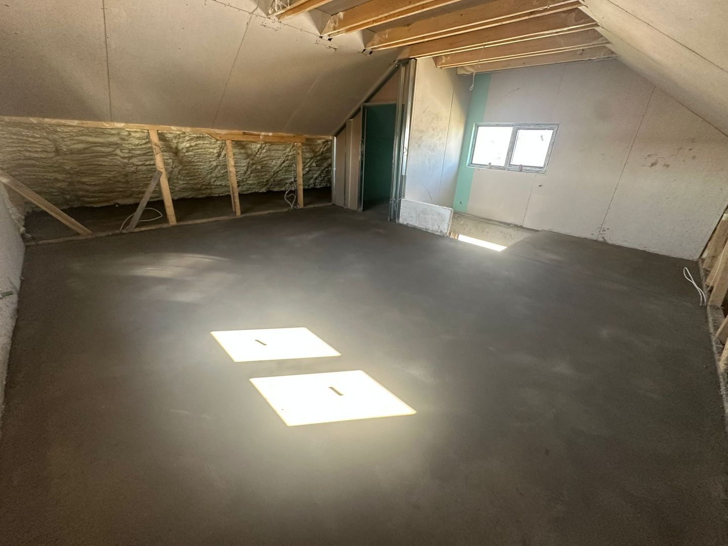 Casă single P+1+M de vânzare în Otopeni - Poză 11