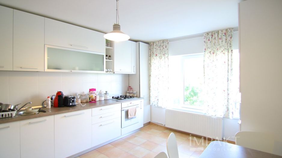 Apartament cu 2 camere, in Zorilor, str. Lunii! - Poză 1