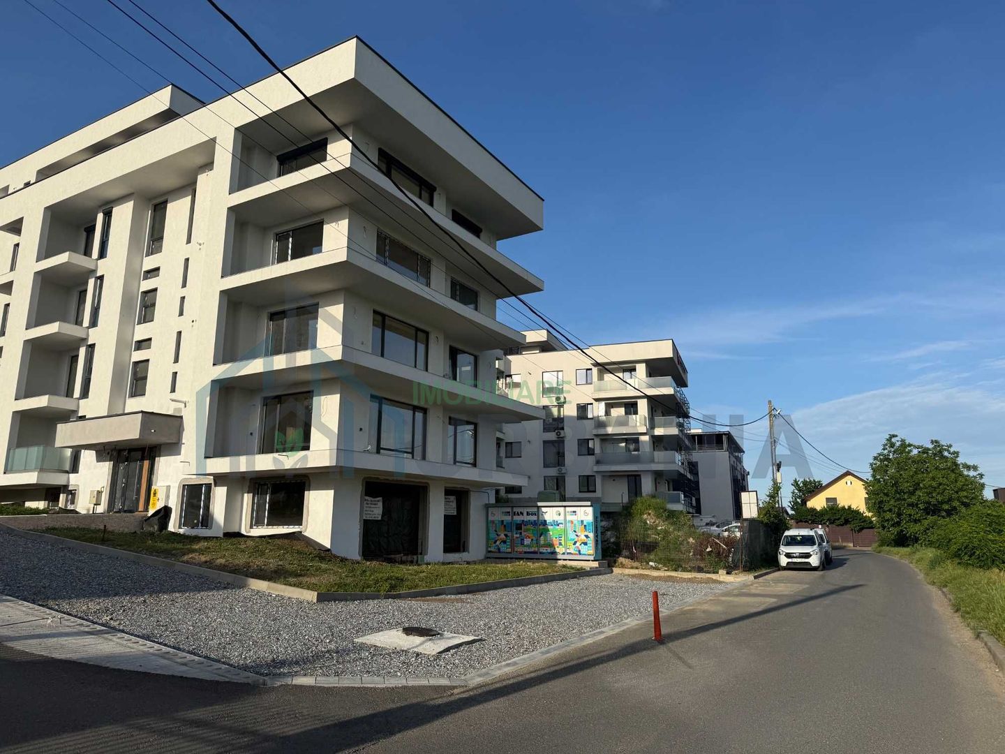 Spațiu comercial 175,7 mp, parter, Valea Lupului – bloc nou 2025 - Poză 1