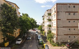 Soarelui - Scoala 30 - 3 Camere, Decomandat, 2 Bai, Etaj 2, Centrala - Poză 20