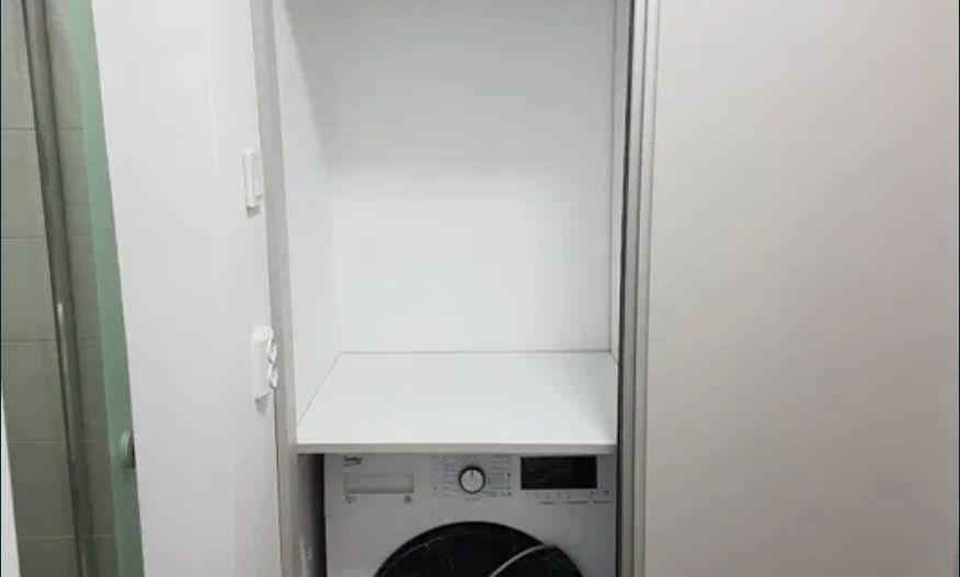 GARSONIERA BUCATARIE INCHISA, BLOC NOU, MOBILAT/UTILAT MODERN, CURAT - Poză 4