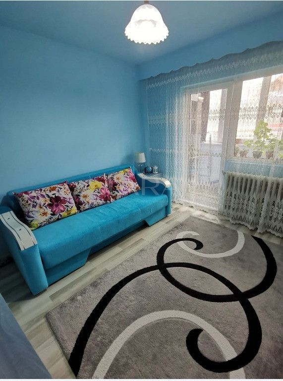 Apartament decomandat cu 2 camere în zona Baciu - Poză 1
