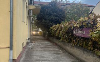 Imobil multifuncțional, 450 mp utili, teren 640 mp, Torontalului - Poză 2
