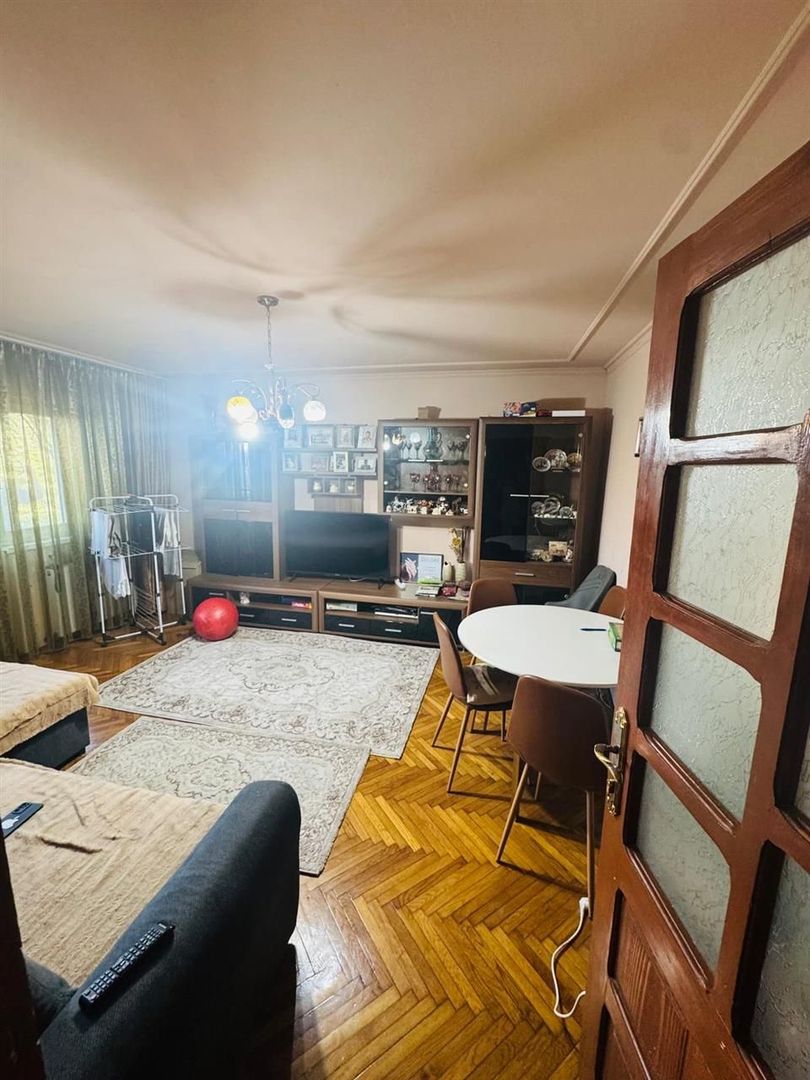 APARTAMENT 4 CAMERE NUFARUL ETAJ 3 - Poză 8