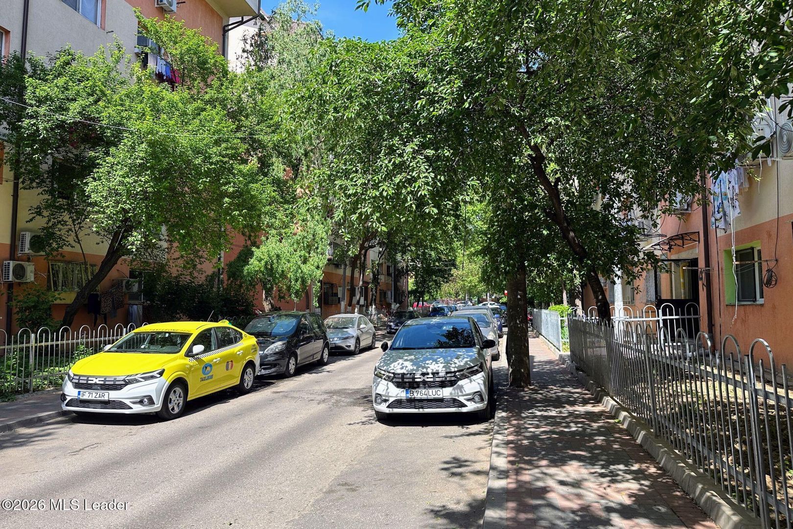 Fizicienilor - Lacramioarei, 3 camere 67 mp, pod 40 mp, modernizat - Poză 19