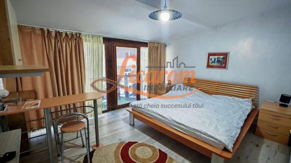 Vila 10 camere,pretabil compartimentare in 2 unitati separate,ASTRA. - Poză 1