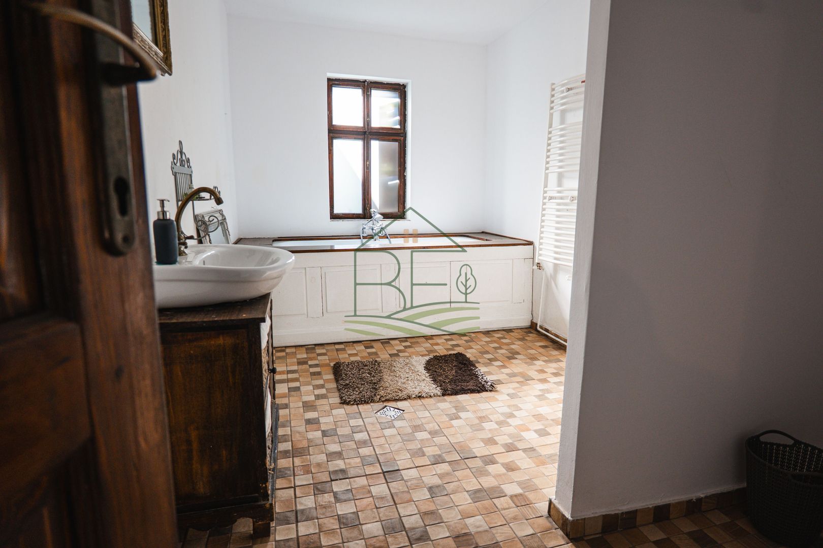 Un loc cu suflet, o poveste de continuat – Casa de vânzare în Centru - Poză 11