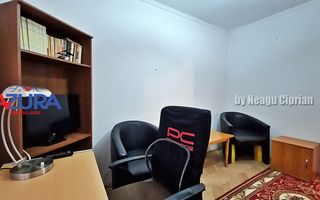 Vanzare apartament 3 camere, Banat - Poză 3