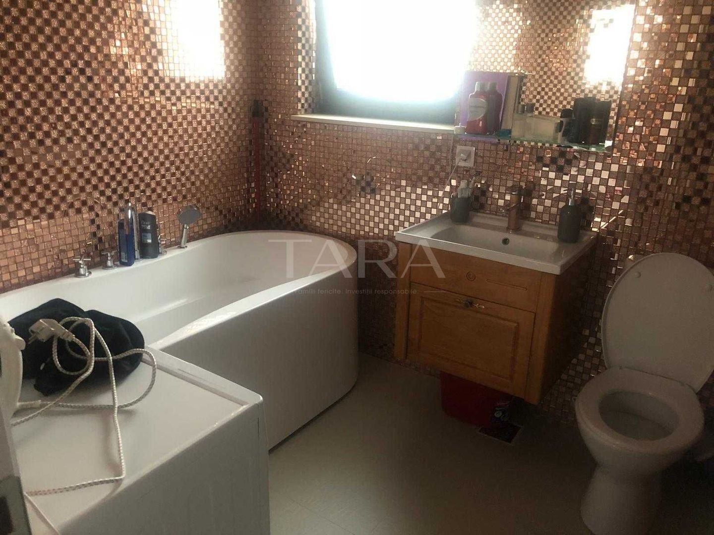 Apartament cu 2 Camere, Terasă și Curte Proprie în Borhanci - Poză 7