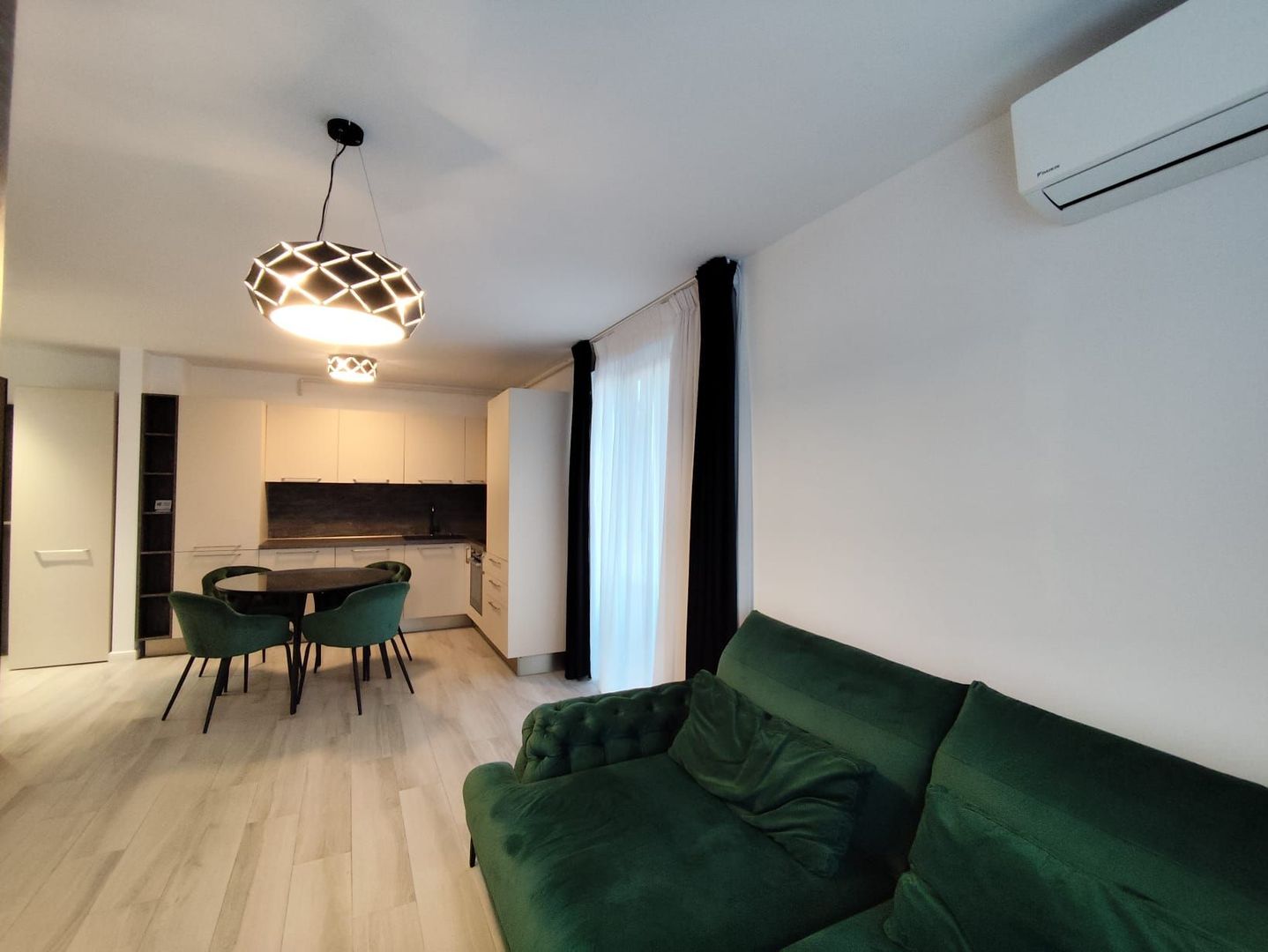 Apartament NOU 2 camere cu Parcare zona Andrei Muresanu - Poză 10