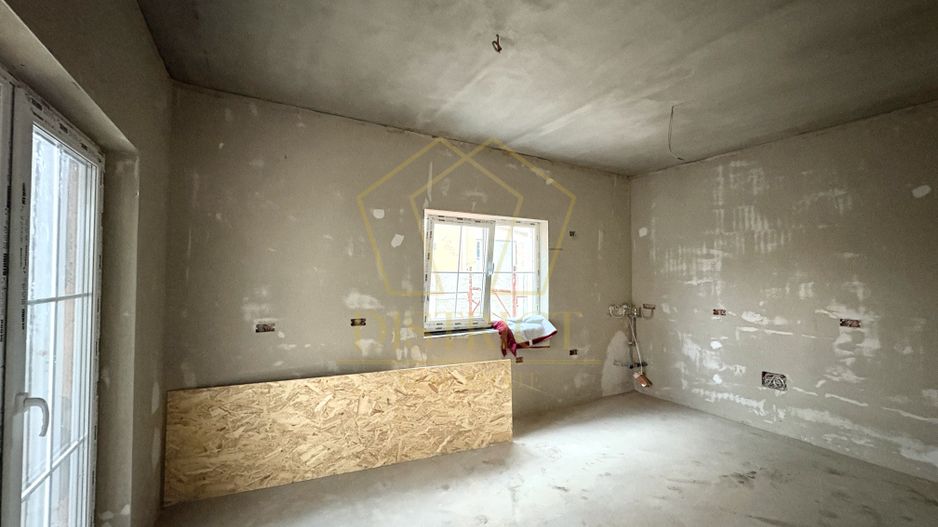 Duplex cu 4 camere, despărțit prin CARPORT | Mosnita Noua | HORNBACH - Poză 4