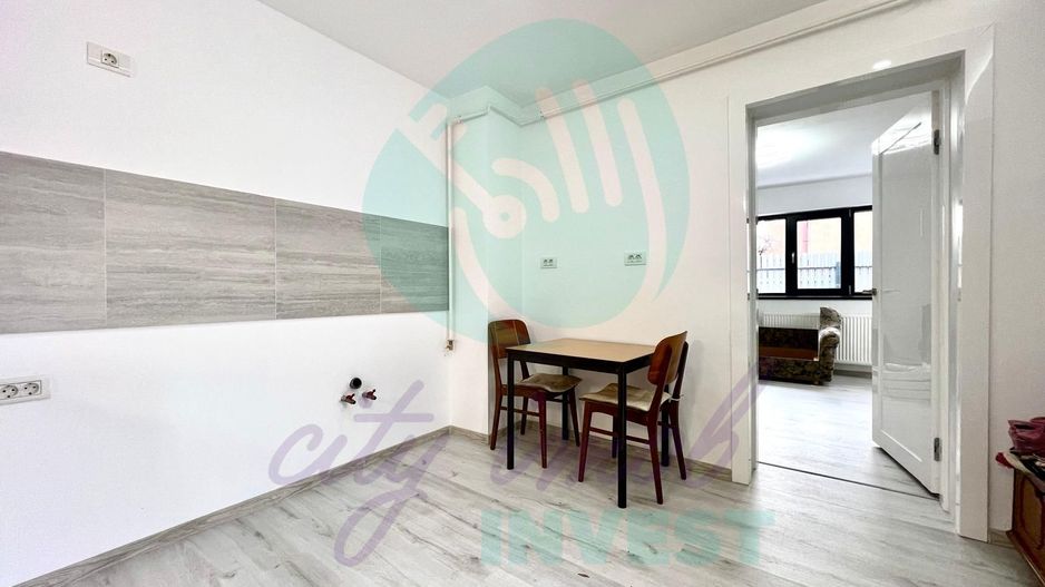 Două corpuri de casă | Birouri / Locuire | Curte 189mp| Șoseaua Alexandriei - Poză 3