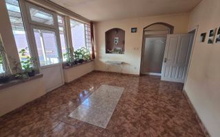 Spatiu multifunctional, apartament / birou - zona Centrală, Et. 1, 85 mp - Poză 4