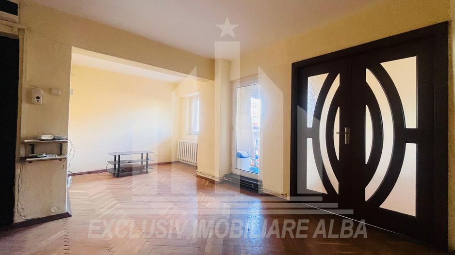 Apartament cu 4 camere, etaj 1 , Ultracentral - Poză 7