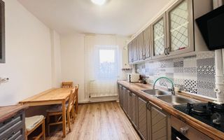 Vanzare apartament 2 camere decomandate, zona buna Cetate - Poză 1