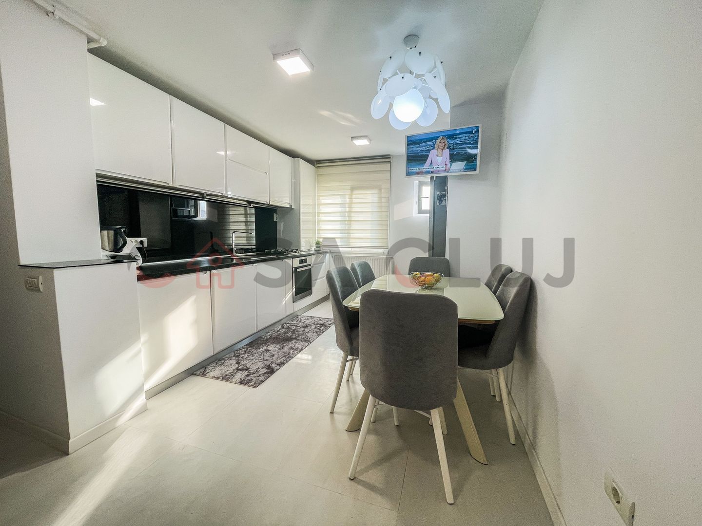 OMV Marasti/ etaj intermediar/ finisaje premium/ parcare inclusa - Poză 1