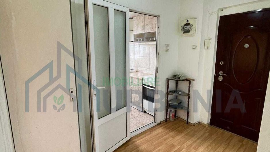 Apartament 3 camere, decomandat, în zona Cantemir - Podul de Piatră, Iași - Poză 2