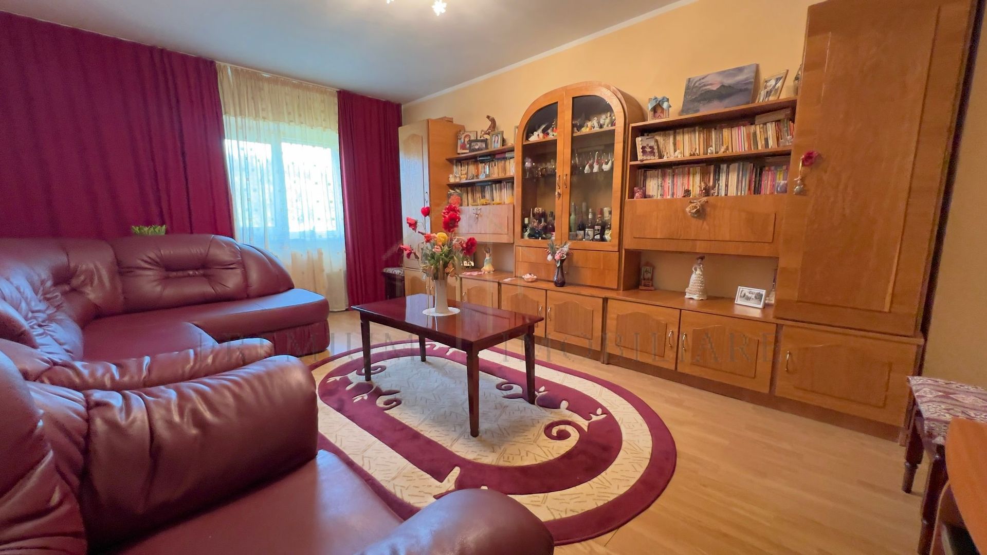 Apartament 2 camere zona mal - Poză 1
