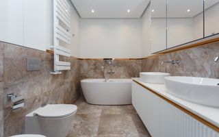 De închiriat apartament, 3 dormitoare + terasă, str. Teatrală 3, Centru. - Poză 16