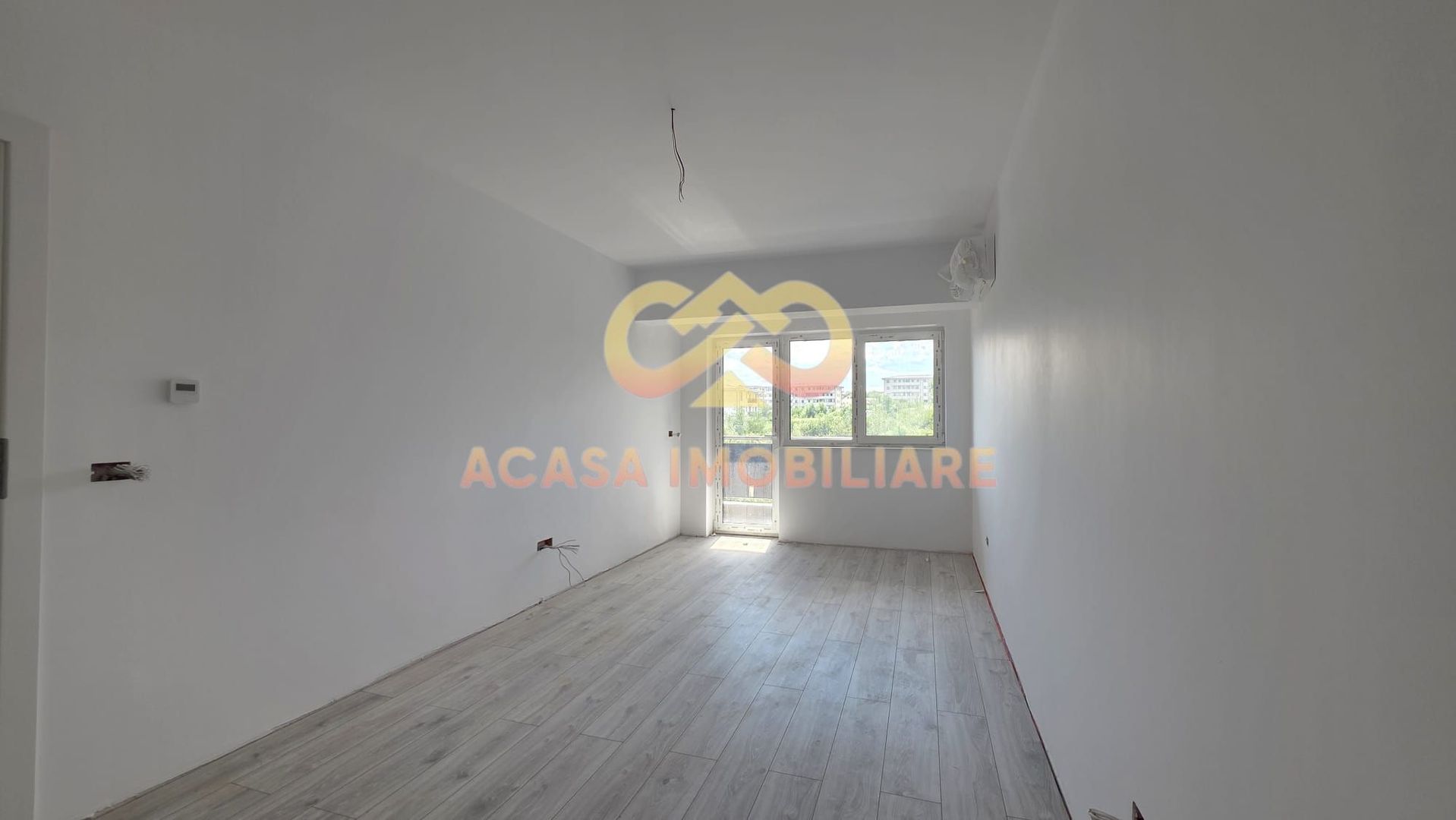 NOU  APARTAMEN 3 CAMERE DEC 2 BAI 84 MP TVA INCLUS - Poză 2