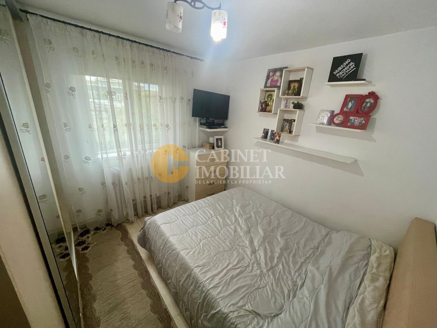 Apartament cu 3 camere - Etaj Intermediar - Bloc din 80 - Tesatura - Poză 3