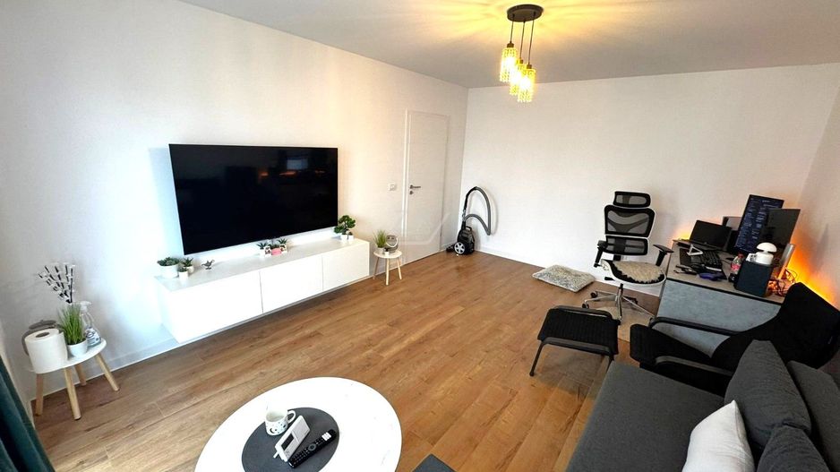 Cartierul Planetelor-Asfalt. Decomandat. Clima. Spatiu de depozitare. - Poză 2