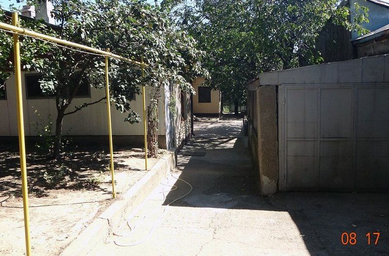 De vanzare  - casa cu 4 camere,  900 mp teren  - str. Razboieni. - Poză 5