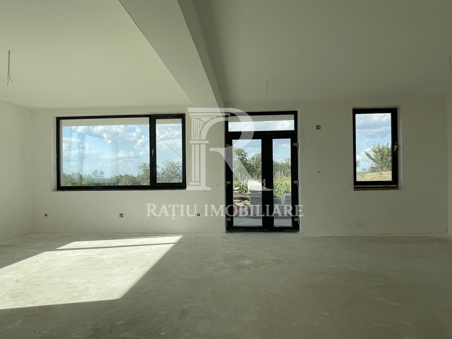 Casă Premium | Arhitectură Mediteraneană | Panoramă | Dealuri | Oradea - Poză 3