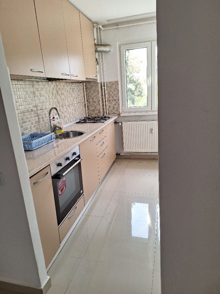 De închiriat: apartament 3 camere - Păcii - metrou - Apusului - S. 6 - Poză 4