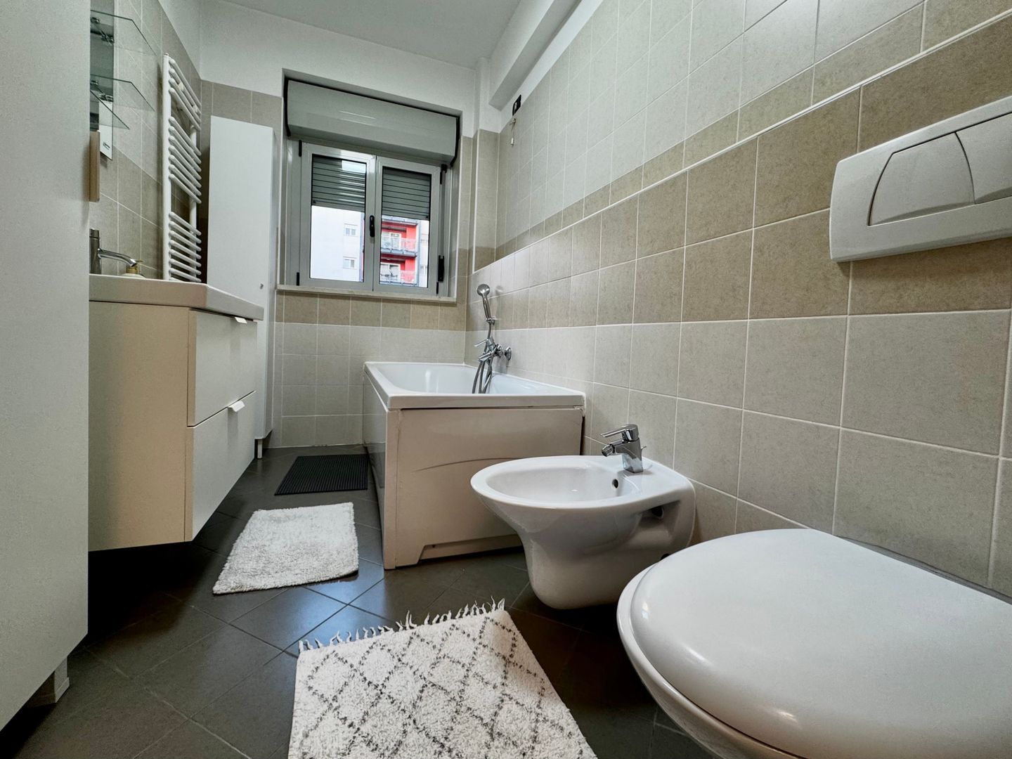 Apartament 2 camere,  spatios, cu parcare subterana, Torontalului RING - Poză 13