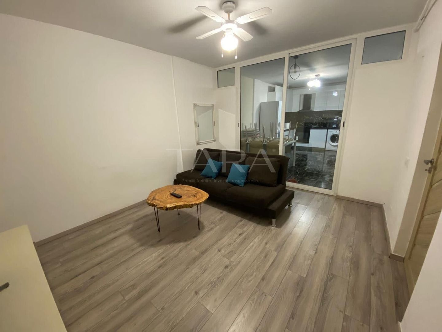 Apartament modern cu parcare – Florești, zona Răzoare / Vivo. - Poză 3