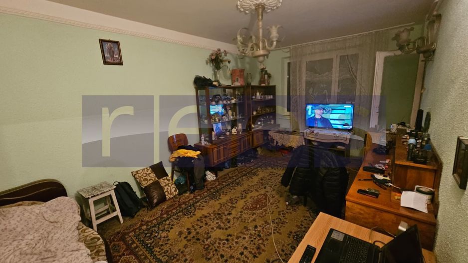 DE VANZARE 3 CAMERE DECOMANDAT | 2 BAI | BLOC REABILITAT | GHENCEA - Poză 1