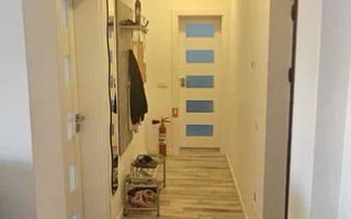 Apartament 45 mp utili etaj 1 baie cu geam partial mobilat pe Brana - Poză 5