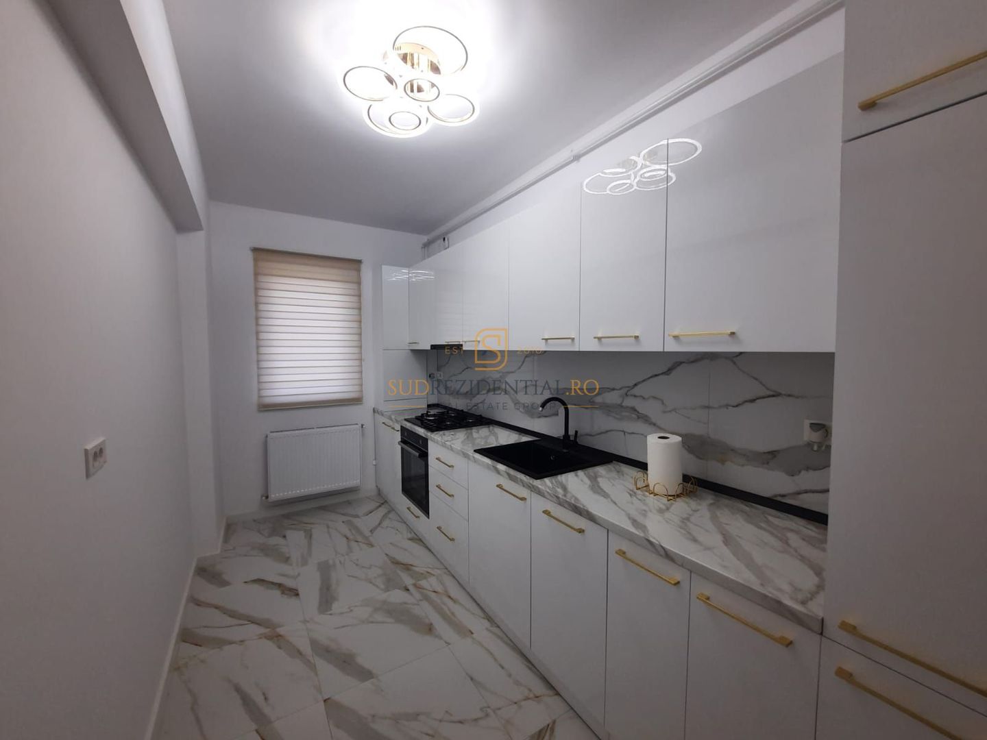 Apartament 2 camere, mobilat si utilat, loc de parcare, Grand Arena - Poză 2