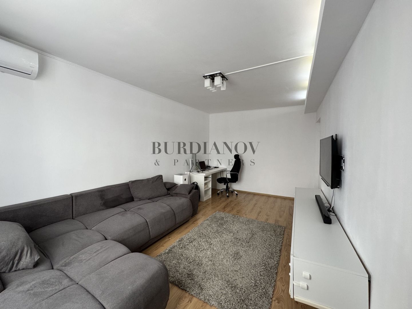 Apartament cu 3 camere de vânzare Titan/1 Decembrie 1918 - Poză 2