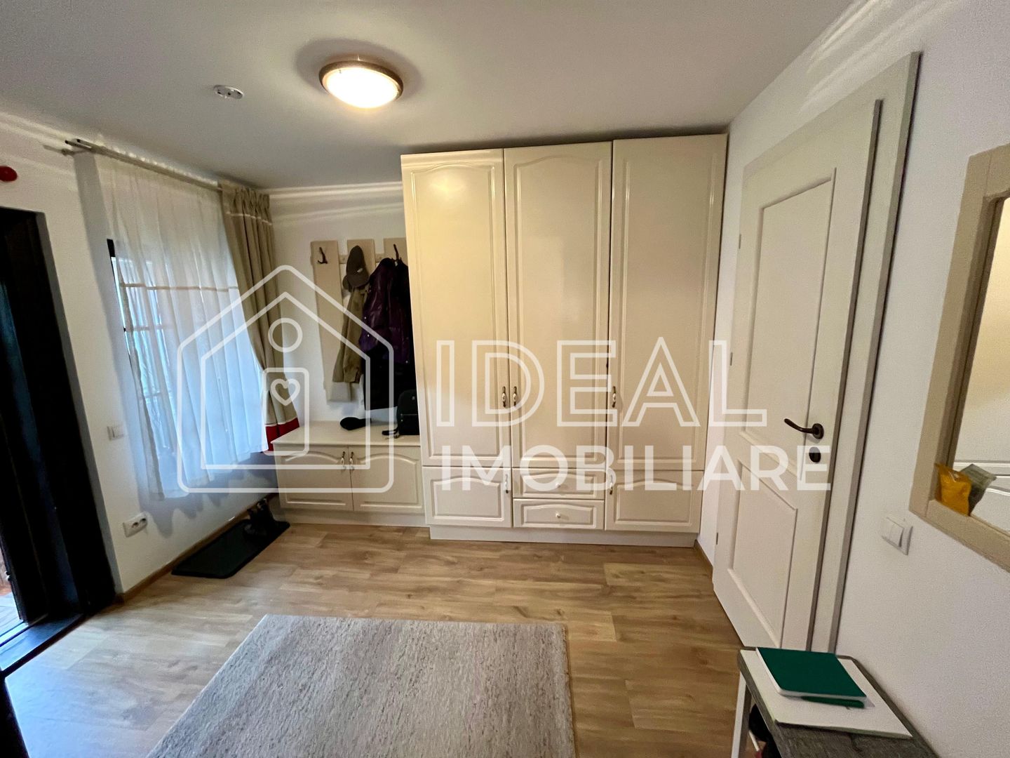 Casă individuală cu 5 camere și curte proprie - în Cisnădioara - Poză 10