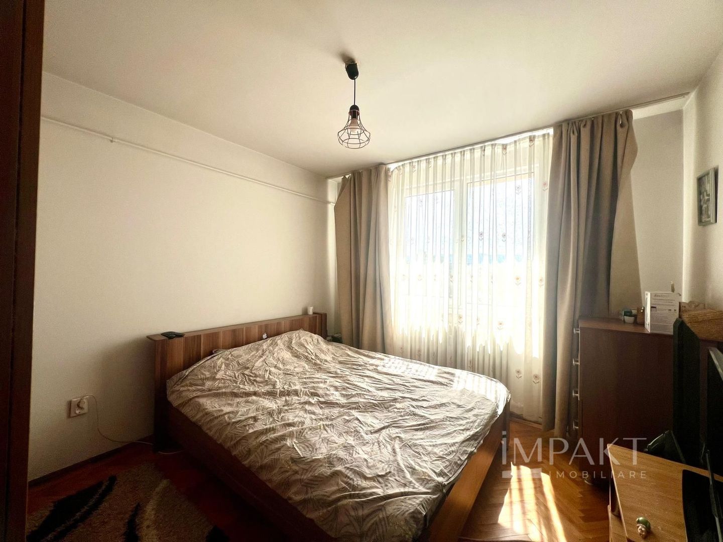Apartament cu 3 camere in Grigorescu - Poză 2