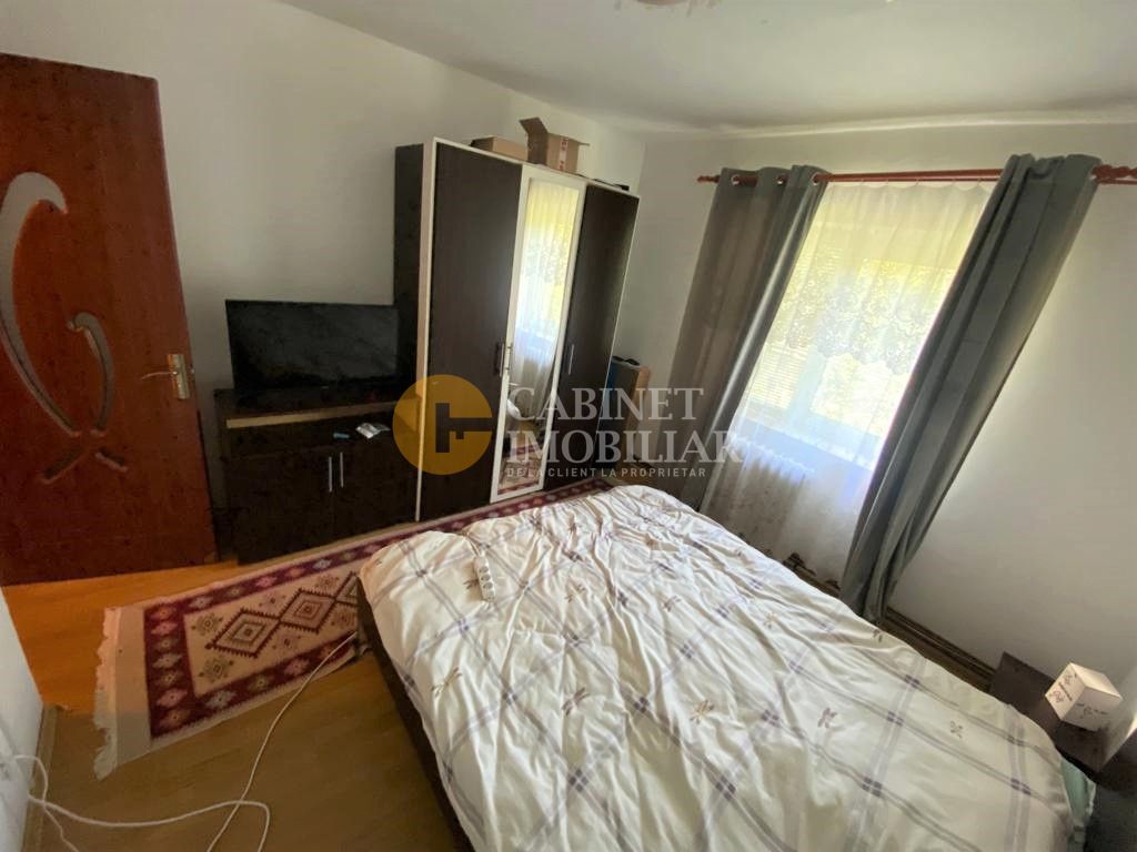 Zona Galata-Lidl, 2 camere decomandat ideal pentru investitii - Poză 5