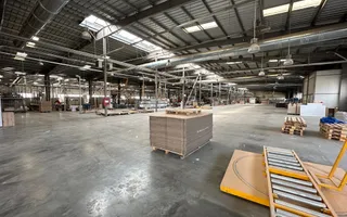 Hala pentru producție + birouri   10.000 mp - Poză 14