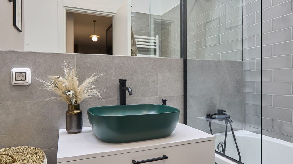 Ap 2 cam decomandat, spatios, aproape metrou, pret promoțional! - Poză 9