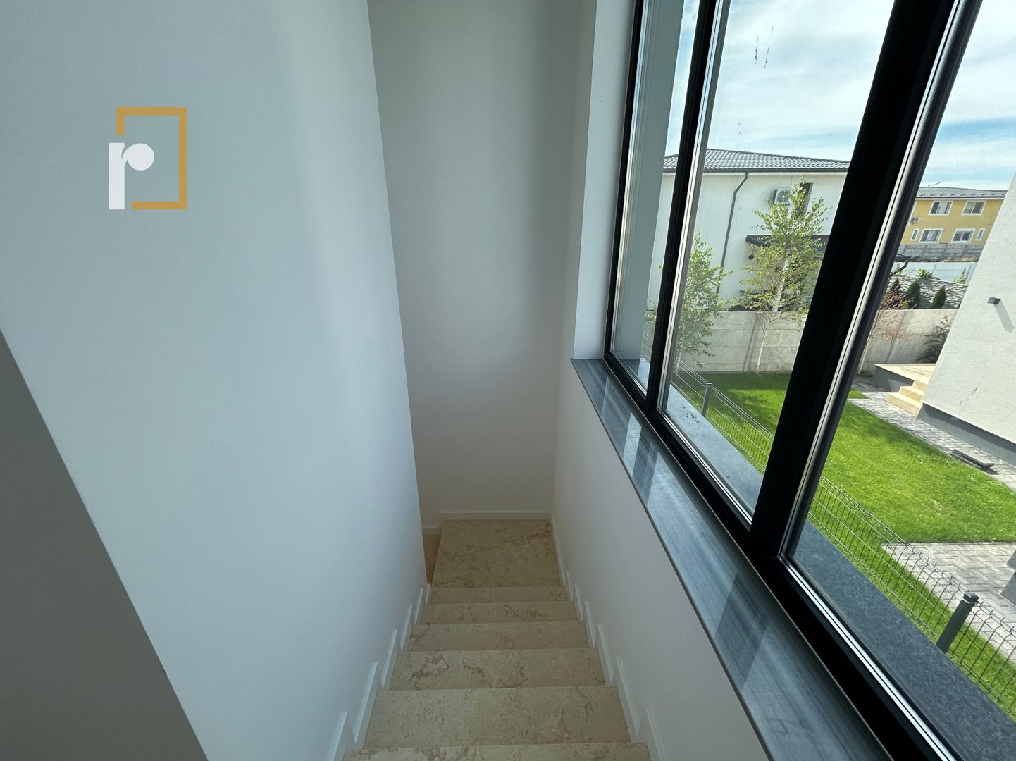 Vila individuala 4 camere | Tunari - Poză 14