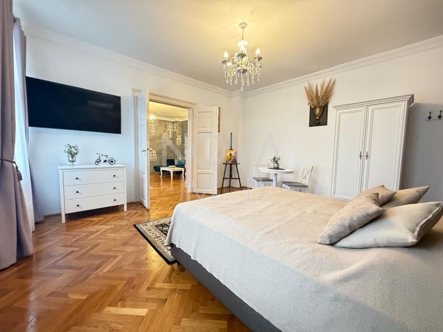 Apartament 3 camere de vanzare, Piata Armelor, Sibiu - Poză 2