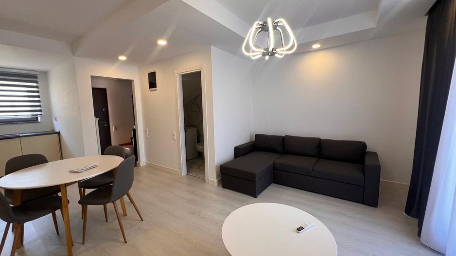 Vila 3 camere Cosmopolis - Poză 1